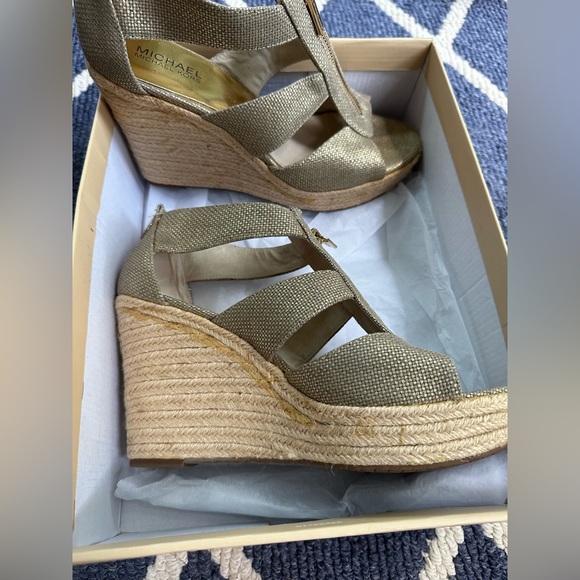 MICHAEL KORS Dakota Metallic Wedges size 9.5 - Picture 4 of 8